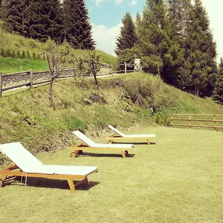 Antico Tabia Dolomitico Bed and Breakfast *