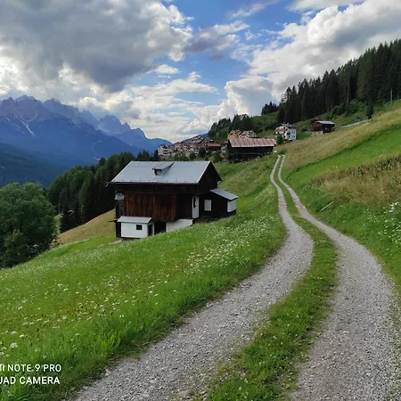 Bed & Breakfast Antico Tabia Dolomitico 3*